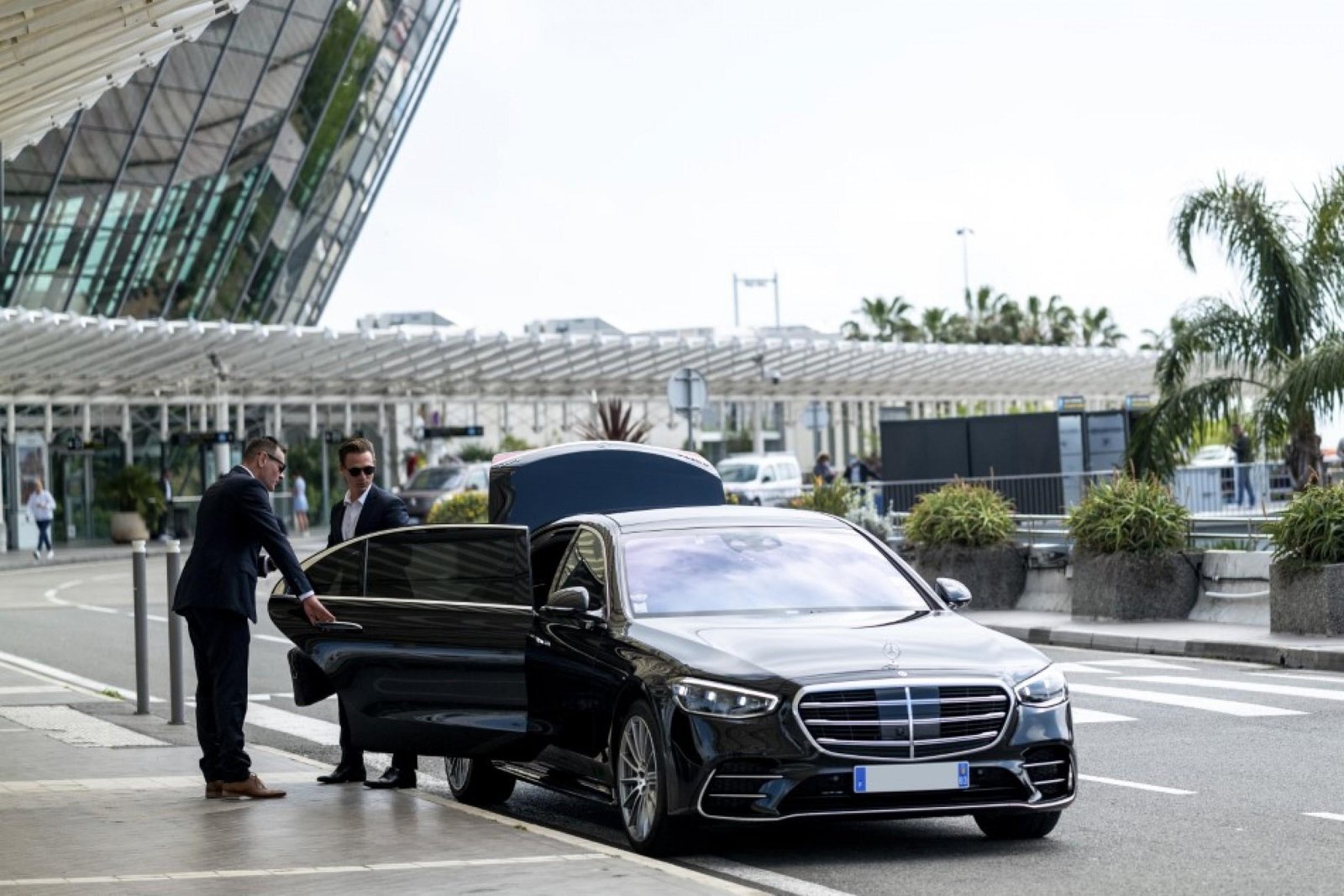 Taxi Service Barcelona Airport: Your Complete Guide to Stress-Free Transfers